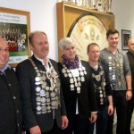 Gruppenbild mit den Gaukönigen 2014 im Schützenheim der Altschützen Velden